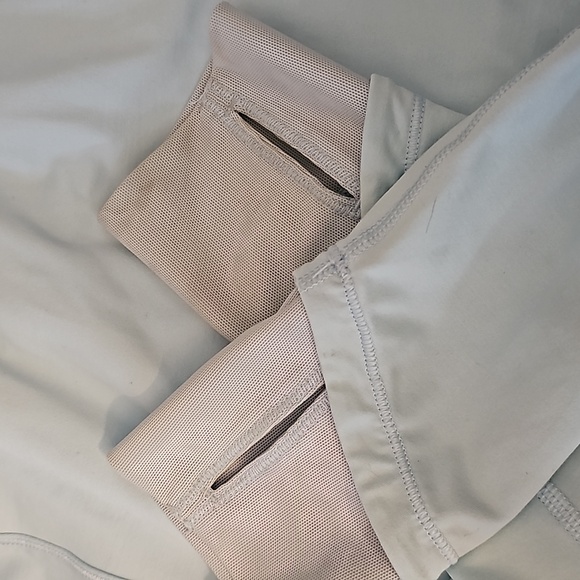 263. Lululemon Aqua Pullover - Picture 10 of 13